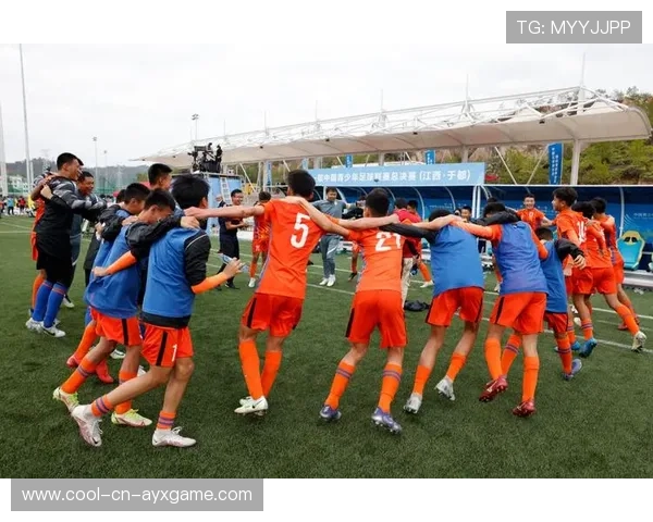 足球俱乐部在青训中实施学业导师与心理支持并行措施，足球青训俱乐部招生宣传